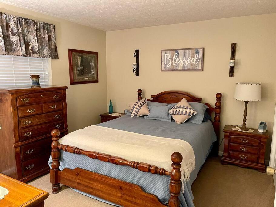 Relaxing Mountain Condo In Gatlinburg With City View ! エクステリア 写真